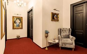 Richter Apartments By Inshi